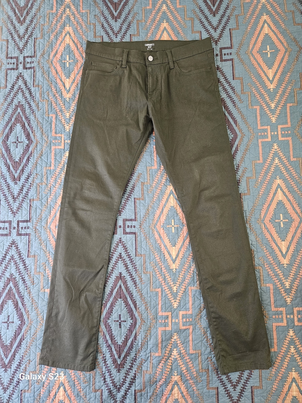 Carhartt WIP Slim Straight Jeans in Olive